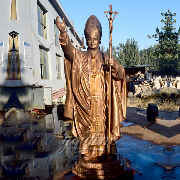 Custom large Bronze Pope statue for church decor